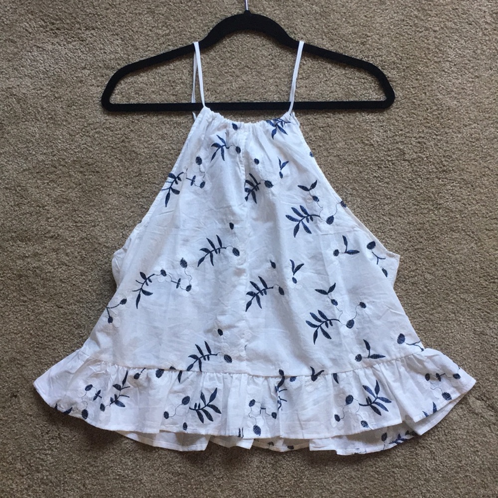 Flowy light weight halter